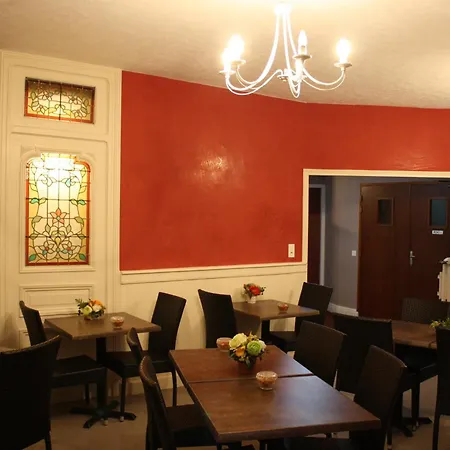 Du Touring Hotel 2*