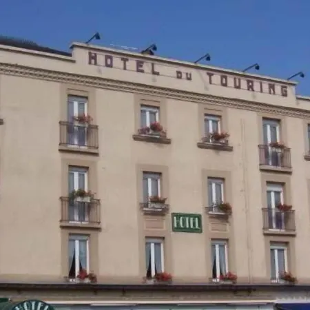 Du Touring 2* Saint-Céré