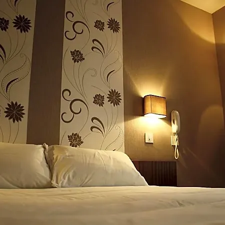 Du Touring Hotel 2*