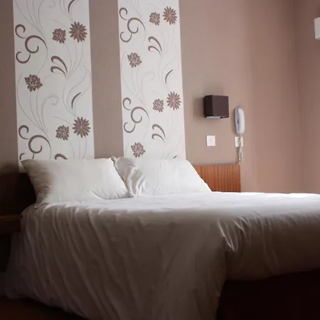 Du Touring Hotel Saint-Céré